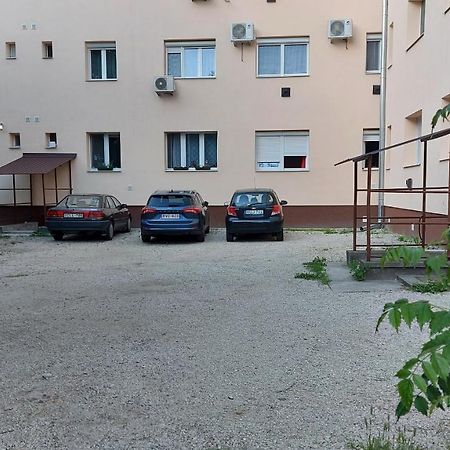 Ancsi Apartmant Kecskemet Apartment Exterior photo